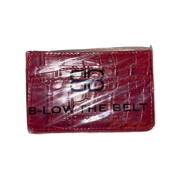 B-LOW THE BELT Faux Croc Card Case NWT - Picture 4 of 5